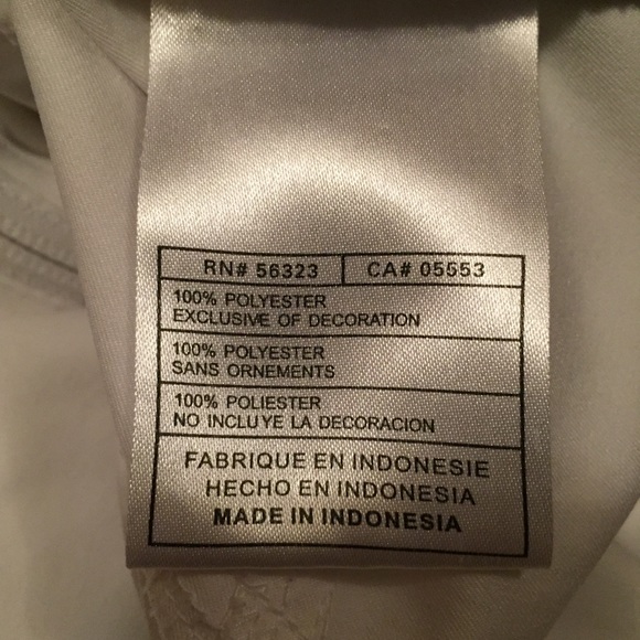 Nike Light Weight White and Blue Jacket - Picture 6 of 7